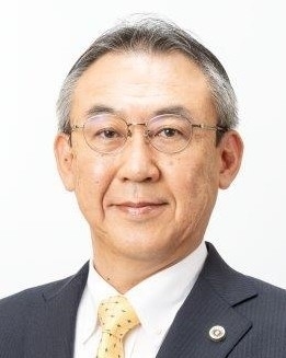 R8人事委員会委員長町田　行功先生